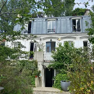 Le Grand Maulnes Couette-café